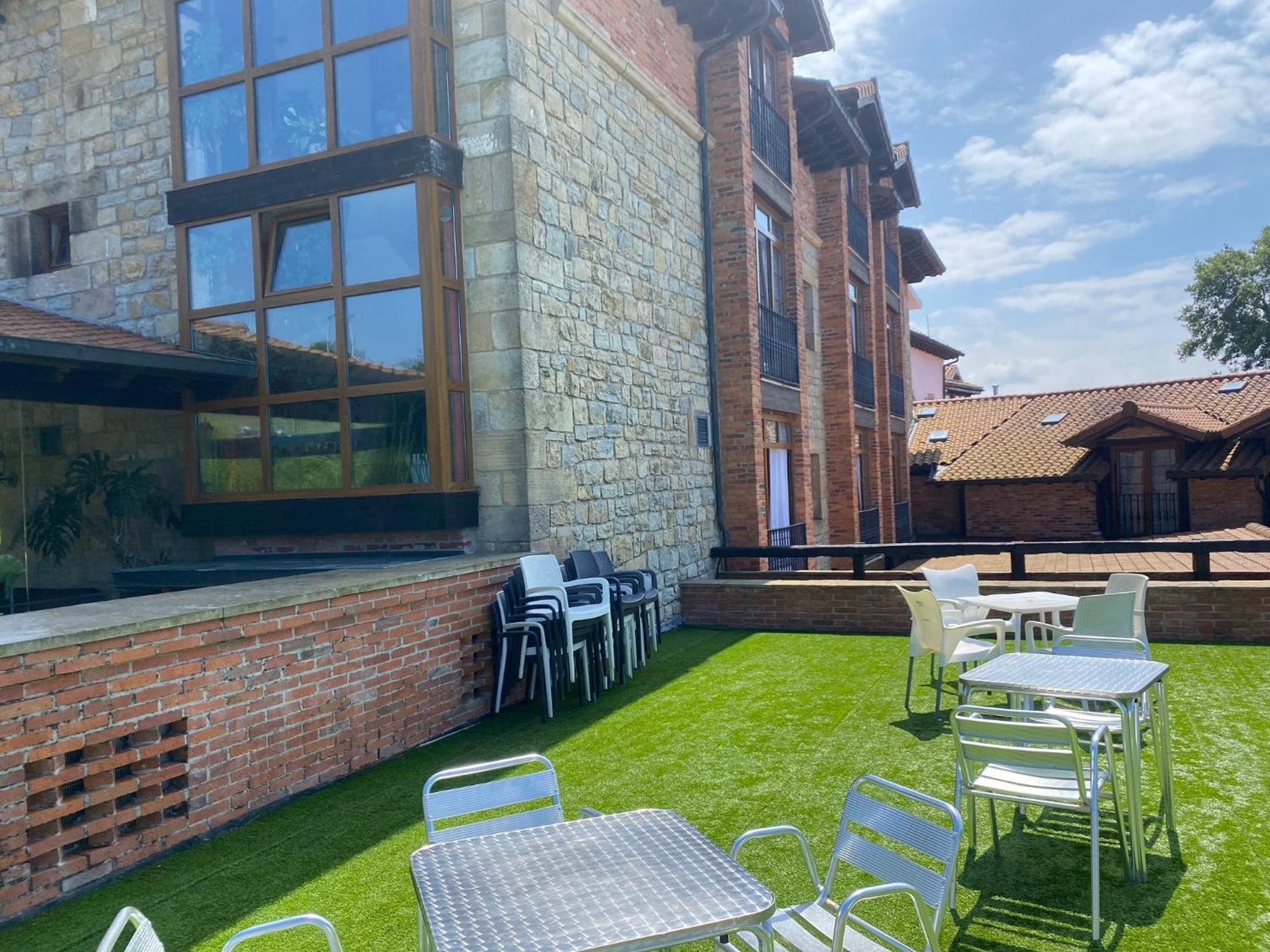 Hotel Marfrei Hinojedo Exterior photo