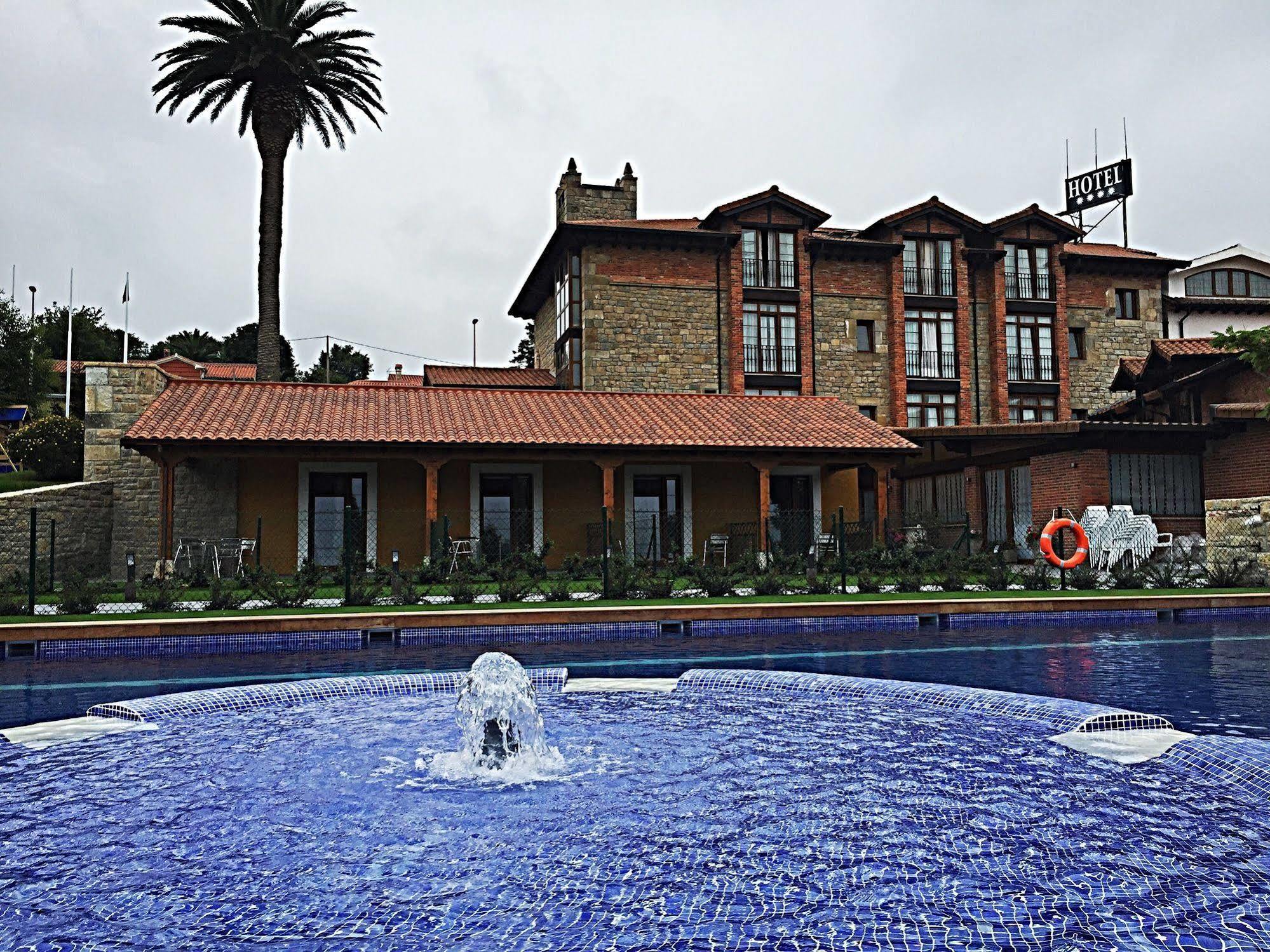 Hotel Marfrei Hinojedo Exterior photo