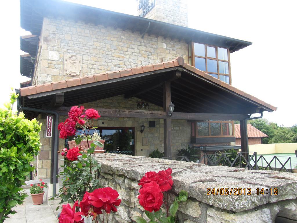 Hotel Marfrei Hinojedo Exterior photo